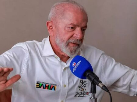 Lula denuncia ataque especulativo contra a moeda brasileira