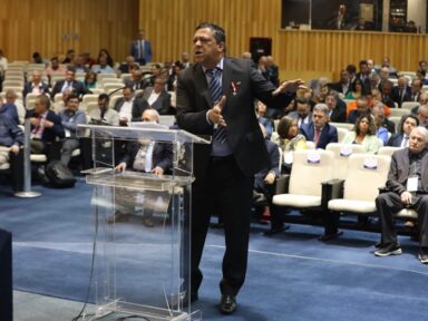Decisões sobre a contribuição sindical cabem à assembleia geral dos trabalhadores, defende Adilson no TST