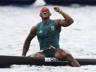 Isaquias faz prova histórica, conquista prata na canoagem e chega a cinco medalhas olímpicas