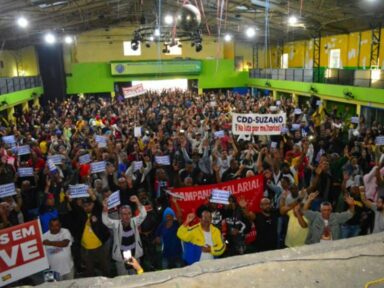 Centrais sindicais manifestam apoio à greve dos Correios e cobram retomada de negociações