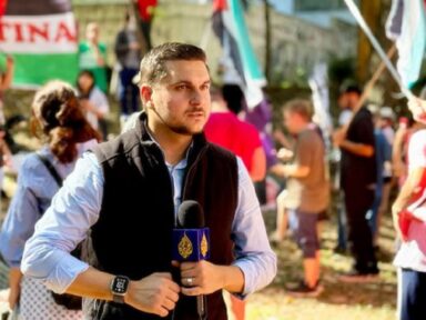 Correspondente da Al Jazeera no Brasil denuncia assassinato de jornalistas da rede por Israel