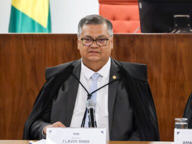 “Moraes é acusado de um crime gravíssimo: cumprir o seu dever”, diz Flávio Dino