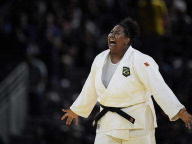 Beatriz Souza derrota israelense e conquista o primeiro ouro do Brasil em Paris