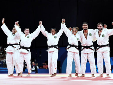 Brasil conquista bronze por equipes e encerra judô com melhor resultado na história das Olimpíadas