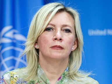 Zakharova condena ataques a civis russos por forças do “regime neonazi de Kiev”