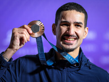 Netinho conquista bronze no taekwondo e torna-se o terceiro medalhista do Brasil na modalidade