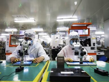 China encara sanções dos EUA com avanço na produção de semicondutores