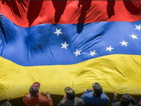 “Venezuela sofreu ataque combinado de golpe diplomático e midiático”, denuncia doutora Paez