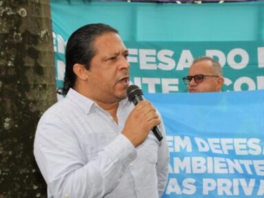 “Juro alto eleva lucros de banqueiros enquanto sufoca saúde e educação”, afirma Adilson