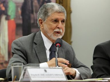 Amorim diz que BRICS tem “papel estratégico” no cenário internacional