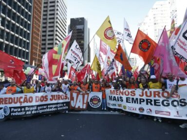 Bernardini debate com Centrais e Confederações projeto de desenvolvimento livre do neoliberalismo