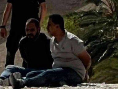 Assaltantes de terras palestinas, apoiados por tropa de Israel, atacam escola primária na Cisjordânia