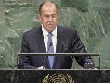 “Matança de civis palestinos por armas dos EUA deve acabar, já”, afirma Lavrov na ONU
