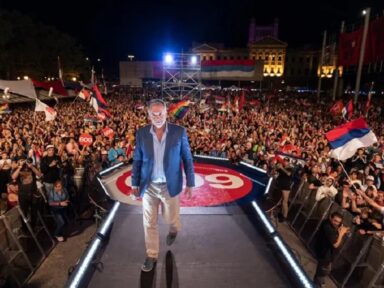 Frente Ampla uruguaia vence 1º turno e disputará Presidência com candidato do Partido Nacional