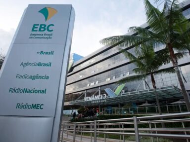 Jornalistas da EBC entram em greve em defesa de valorização salarial