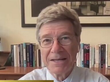 EUA transformou o dólar em instrumento de guerra, denuncia o economista Jeffrey Sachs