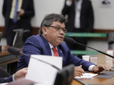 “Matérias aprovadas na CCJ contra o STF são acintosamente desrespeitosas”, diz Líder do PCdoB