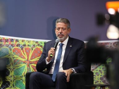 Lira diz que só vai se posicionar sobre candidato a presidente da Câmara após a eleição