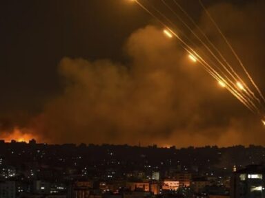 Imagens impressionantes da resposta do Irã às agressões israelenses