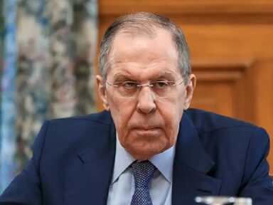 “Ao sabotar a paz, armar e incitar Kiev a atacar Rússia, EUA brinca com fogo”, alerta Lavrov