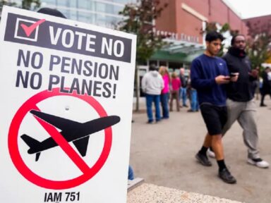Boeing nega-se a melhorar plano de aposentadorias e greve continua