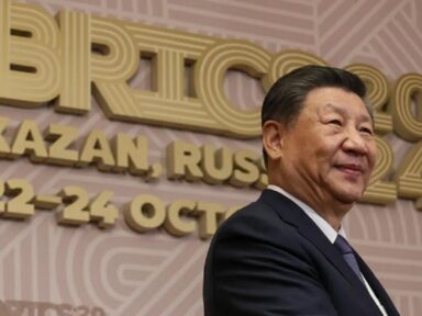“BRICS é o canal primordial para fortalecer solidariedade e cooperação”, afirma Xi Jinping