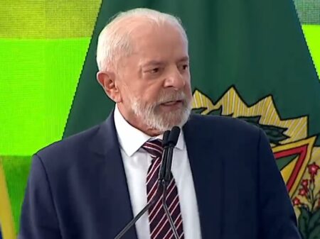 Acidente doméstico tira Lula da cúpula dos BRICS. Participação será por videoconferência