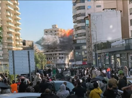 Bomba de Israel destrói prédio de oito andares no centro de Beirute, mata 20 e fere 66 libaneses