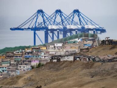 “Porto peruano criará novo padrão de integração industrial com China e América Latina” , diz Xi