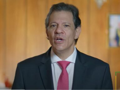 Pacote anunciado por Haddad limita recuperação do salário mínimo e corta abono salarial