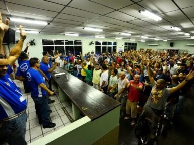 Redução da jornada já passou da hora