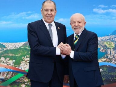 Lavrov no G20: “Não pode haver paz com ataque do regime nazi de Zelensky a direitos humanos”