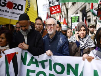 “Reino Unido deve parar de apoiar o genocídio em Gaza”, exige Jeremy Corbyn