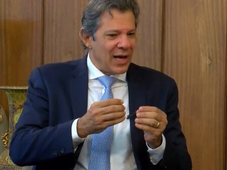 Haddad: ajuste foi mais forte que o de Guedes