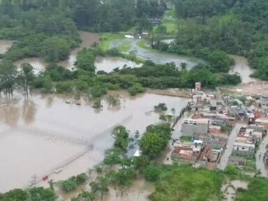 Moradores do Jardim Pantanal enfrentam caos após alagamentos em São Paulo