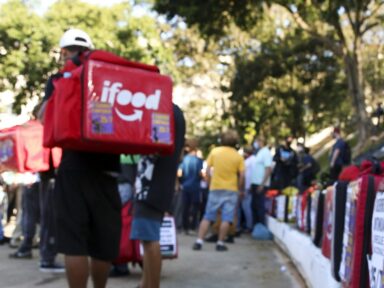 Centrais rebatem fala de Lula sobre trabalho com carteira assinada: “Mais explorado é o ‘empreendedor’”