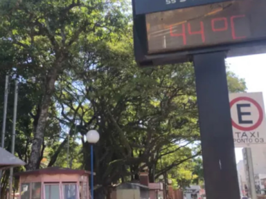 Escolas do RS enfrentam onda de calor com estrutura precária e sem ventilação