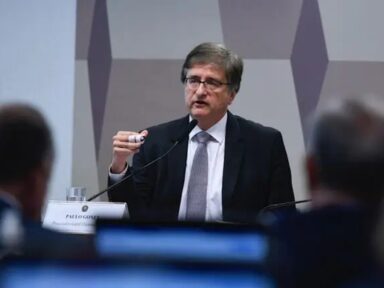 Com fartas provas, PGR deve denunciar Bolsonaro até o fim deste mês
