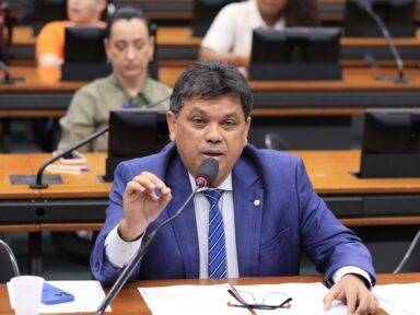 “Não aceitaremos mudar a Ficha Limpa para favorecer criminosos”, diz líder do PCdoB