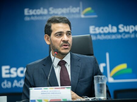AGU protocola ação no STF contra derrubada do decreto do IOF