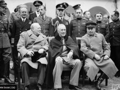 Há 80 anos, Stalin recebia Roosevelt e Churchill em Yalta para selar o fim do III Reich