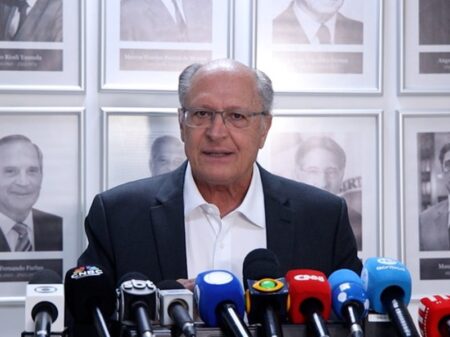 “Decreto da reciprocidade de tarifas sai na terça-feira”, diz Geraldo Alckmin