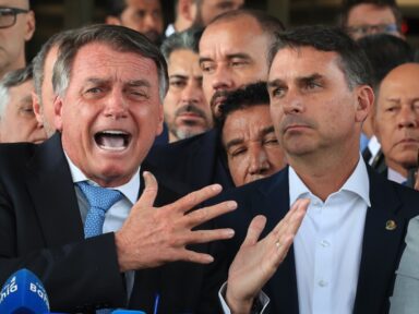 Bolsonaro, agora réu, ataca Moraes e repete seu negacionismo à democracia