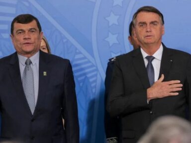 Ministério da Defesa, sob Bolsonaro, publicou link para canal que pedia golpe de estado