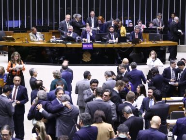 STF confirma, por unanimidade, decisão de Dino que destravou emendas