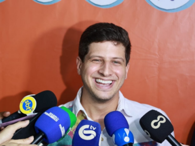 João Campos destaca sucesso do Carnaval do Recife em balanço dos primeiros dias de folia