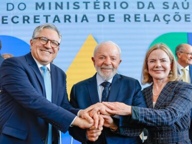 Lula dá posse aos novos ministros Gleisi Hoffmann e Alexandre Padilha