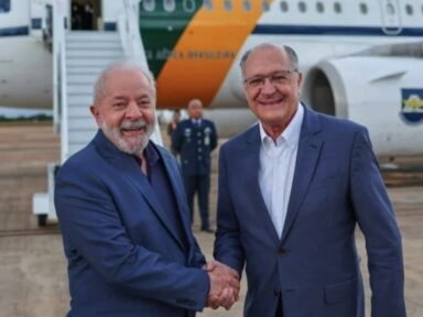 Lula lidera comitiva à Ásia em busca de maior comércio e integração com Japão e Vietnã