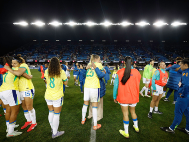 Brasil vence EUA na casa das adversárias e quebra jejum de 10 anos no futebol feminino