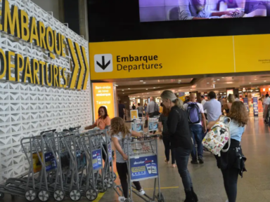 Brasil volta a exigir visto de entrada para turistas dos EUA, Canadá e Austrália